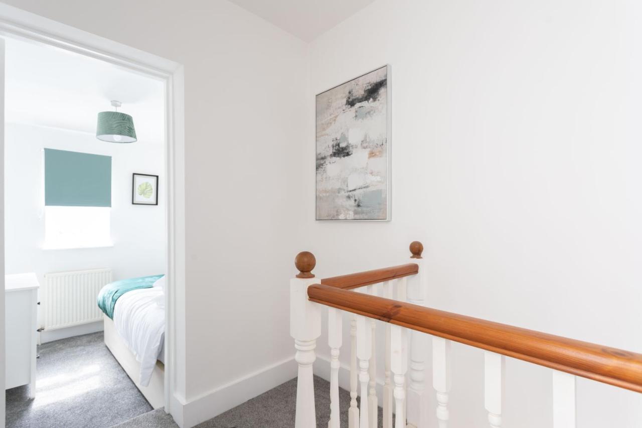 30 Percent Off Monthly Stays - City Centre - 3 Bedrooms St Albans Екстериор снимка
